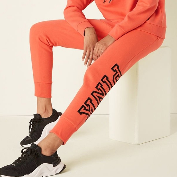 NEW VS PINK Logo Joggers NWT - Picture 3 of 6